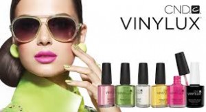 VINYLUX1 300x163 Vinylux: El esmalte que desafía al tiempo