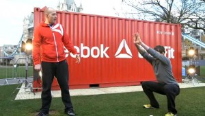 se1 300x169 Sentadillas o squats: la reina de los ejercicios en los entrenamientos físicos